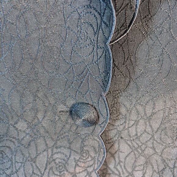 Le Suit Women's Black Floral Jacquard Scalloped Edge Suit Jacket Size 10P - Picture 6 of 14